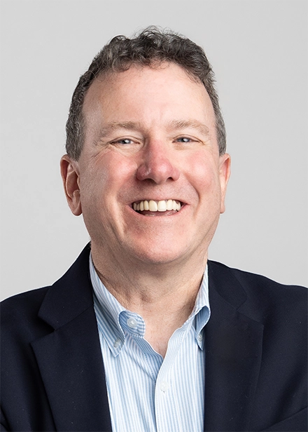 Daniel_Corr_CampusWorks_EAB_headshot